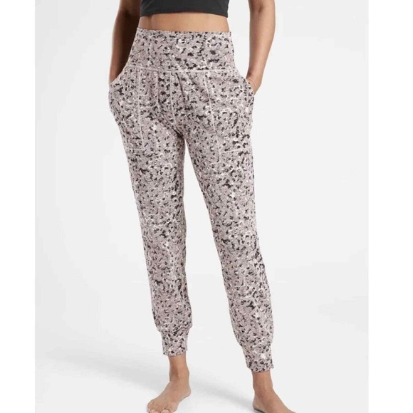 Athleta Salutation Textured Jogger Pants Women's Size Medium - Picture 1 of 14